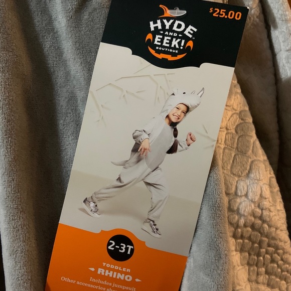 Rhino costume - Picture 3 of 3